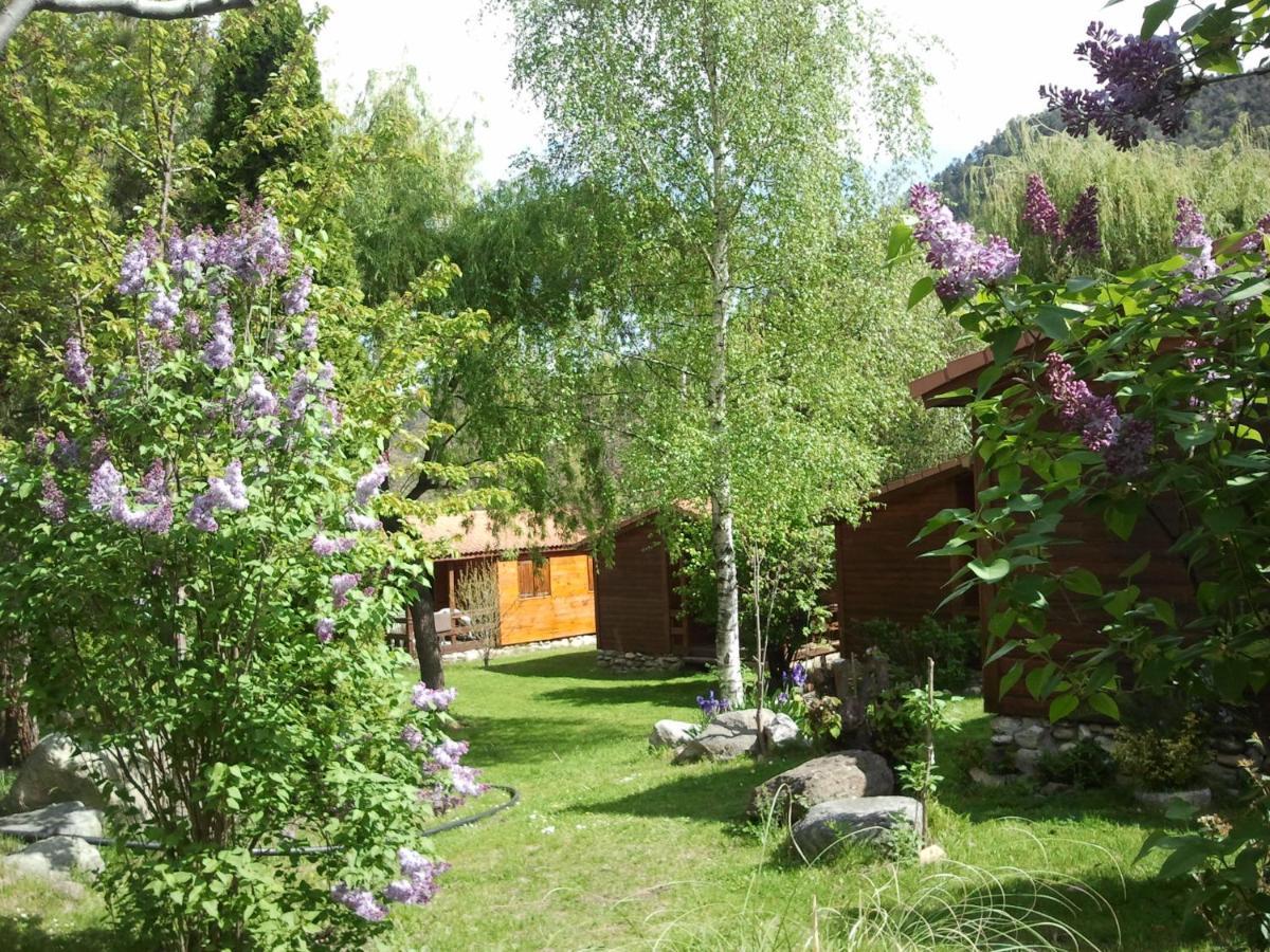 Les Chalets Quazemi A Casteil 外观 照片