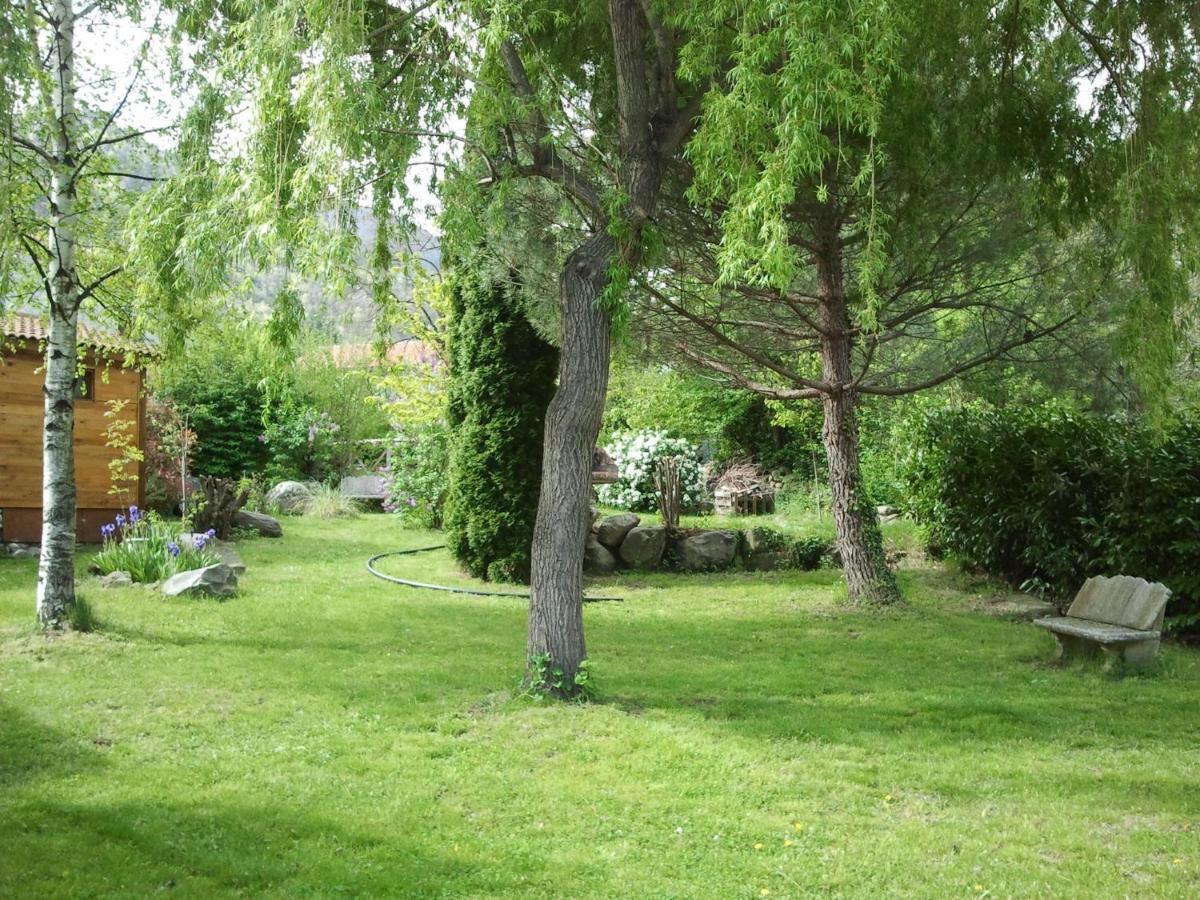 Les Chalets Quazemi A Casteil 外观 照片